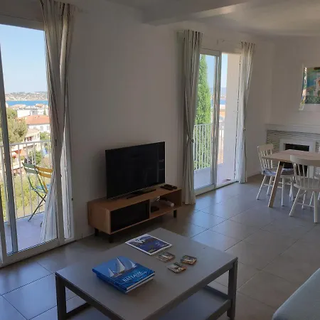 Grand 2 Chambres, Climatisation, Vue Mer, Centre * Bandol